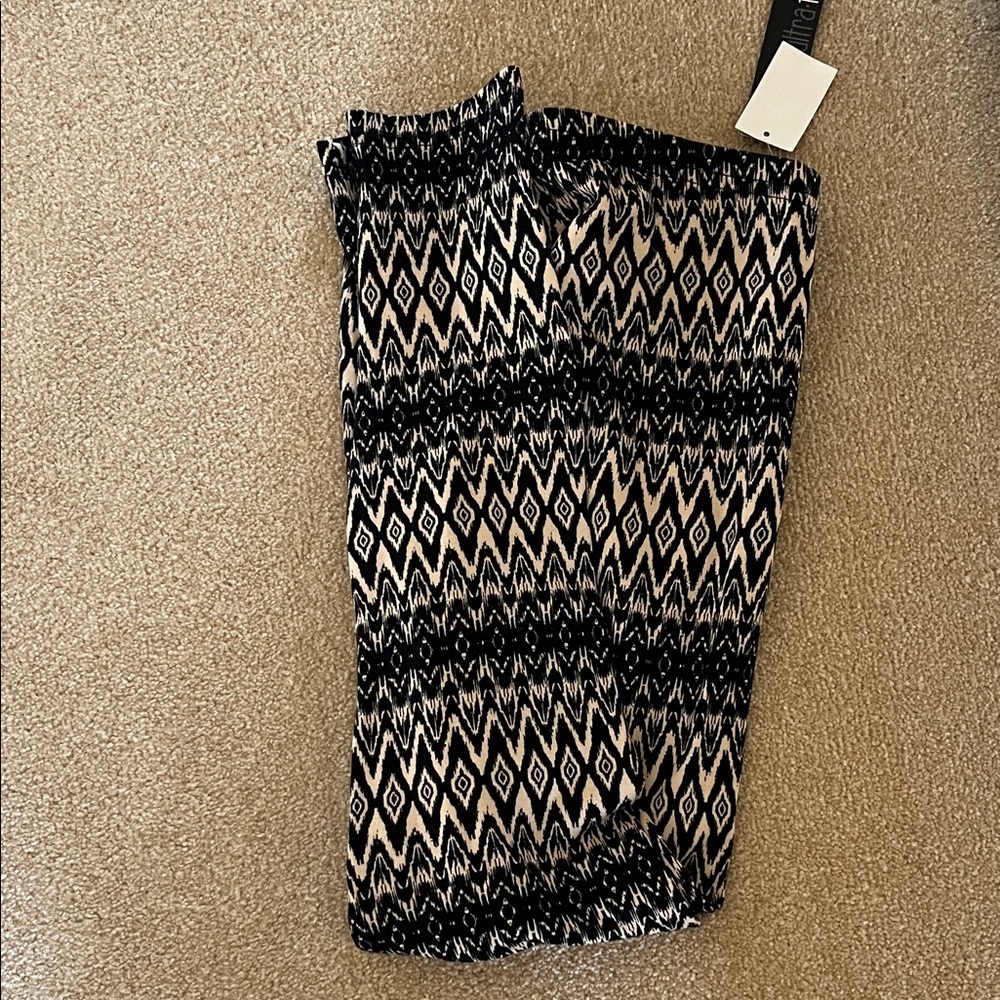 Black & Cream Patterned Leggings - Women's Stretch Leggings
